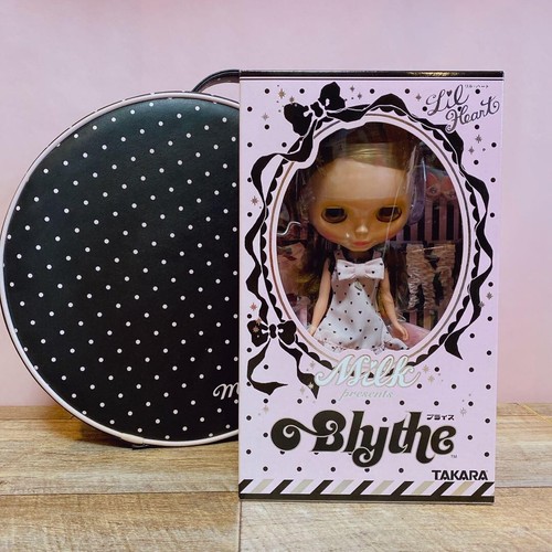 Takara Tomy Neo Blythe CWC Limited LIL' Heart Milk Blythe Doll New Unopened - Picture 2 of 15