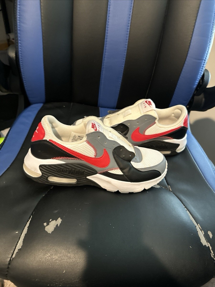 nike air max excee white university red