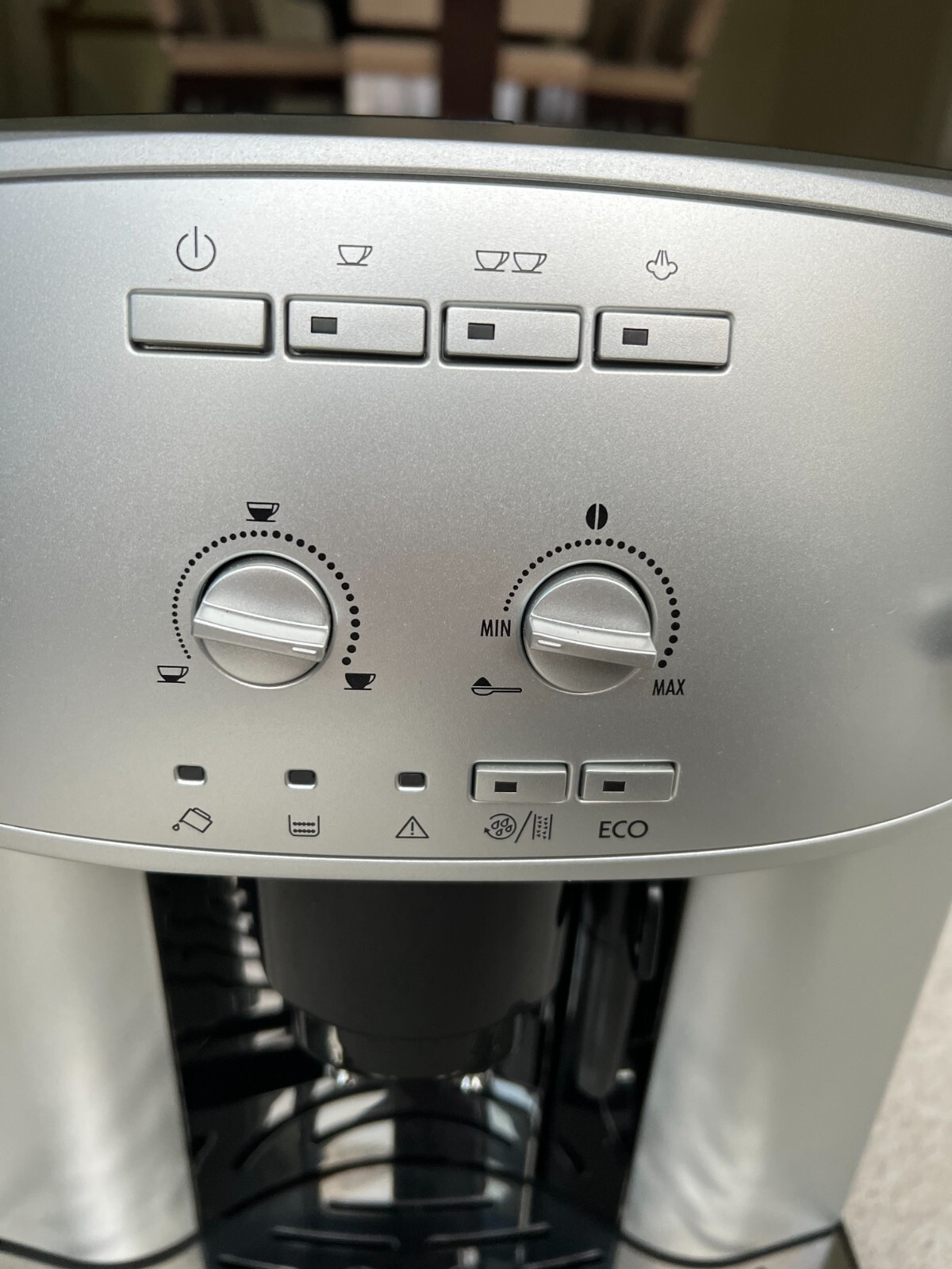 De'Longhi ESAM2200 Caffe Venezia BeantoCup Coffee Machine Silver eBay