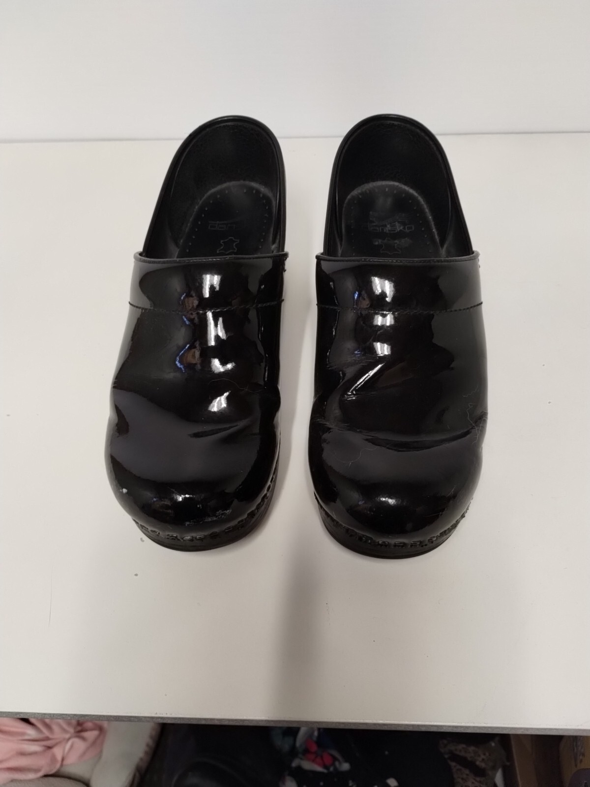 Dansko Clogs Womens 39/8.5-9 Black Leather Professional Work Shoes Scuff On Toe-image
