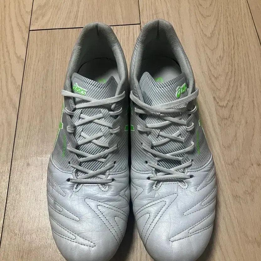 Asics Ultra Zza 3 Soccer Shoes - Size 260, Excellent Condition thumbnail 6