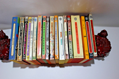 17 Livre de Poche Lot Littérature Pagnol Camus Sartre Romains