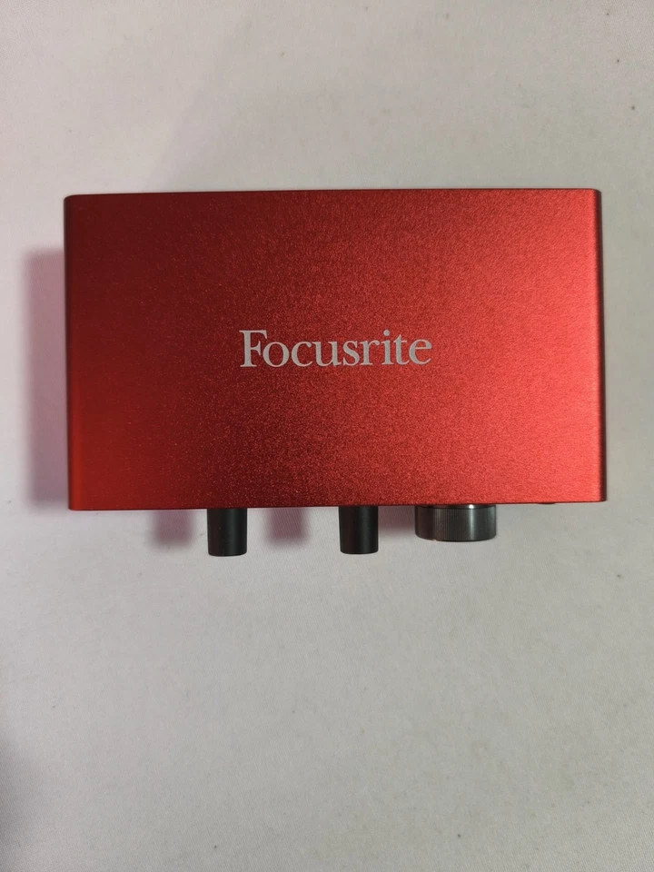 Focusrite Scarlett Solo 3rd Gen. USB-C Interfacce MIDI - Rosso - Immagine 3 di 4