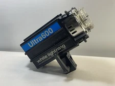 PAUL C BLUFF ULTRA 600 WHITE LIGHTNING STUDIO FLASH GOOD WORKING CONDITION