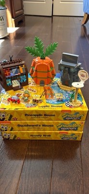 Nickelodeon SpongeBob Snap N Switch Krabby Patty, Squidward &Pineapple house