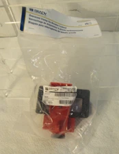 Brady 65329 Oversized Clamp-On Breaker Lockout Y67556