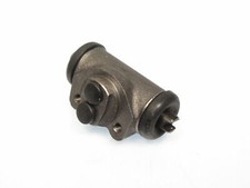 Cilindro de rueda de tambor de freno trasero izquierdo para Dodge Colt y Plymouth Arrow marca EPC