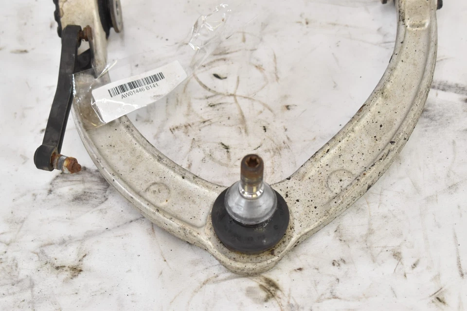 🚀 Brazo de control superior delantero derecho Mercedes W166 ML350 GL450 12-19 OEM Foto 3 de 4