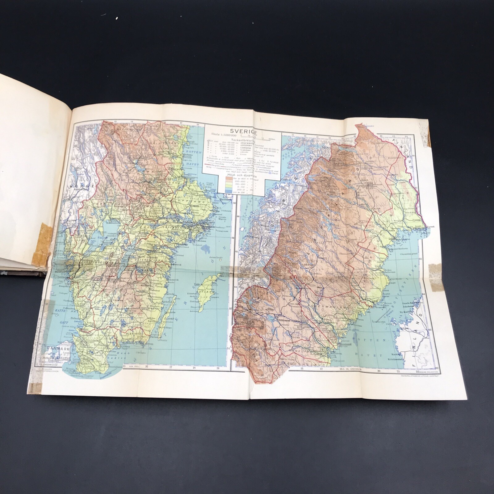 Vintage c1920s Bonniers 11 Maps Swedish Conversational Dictionary Book 5" x 7.5"