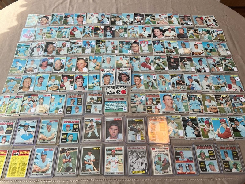 O55. Lot Vintage 1970 Topps Baseball Cards 126 Cards 