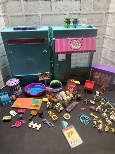 Littlest Pet Shop Playset Blue Carry Case 1992 Love Birds Store with Extras