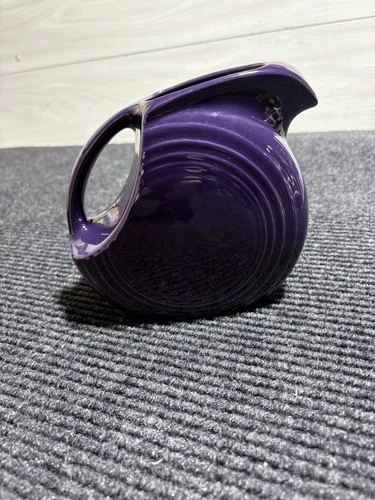 7" Fiestaware Plum Purple Large Disk Pitcher Retired Homer Fiesta 67 Oz