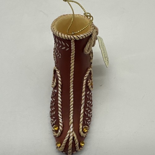 4 adornos de zapatos de fantasía Ashton Drake de colección Stepping In Time reliquia - Imagen 9 de 10