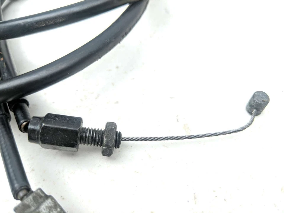 Líneas de cable de acelerador 09 Yamaha R6 YZF-R6R Foto 3 de 4