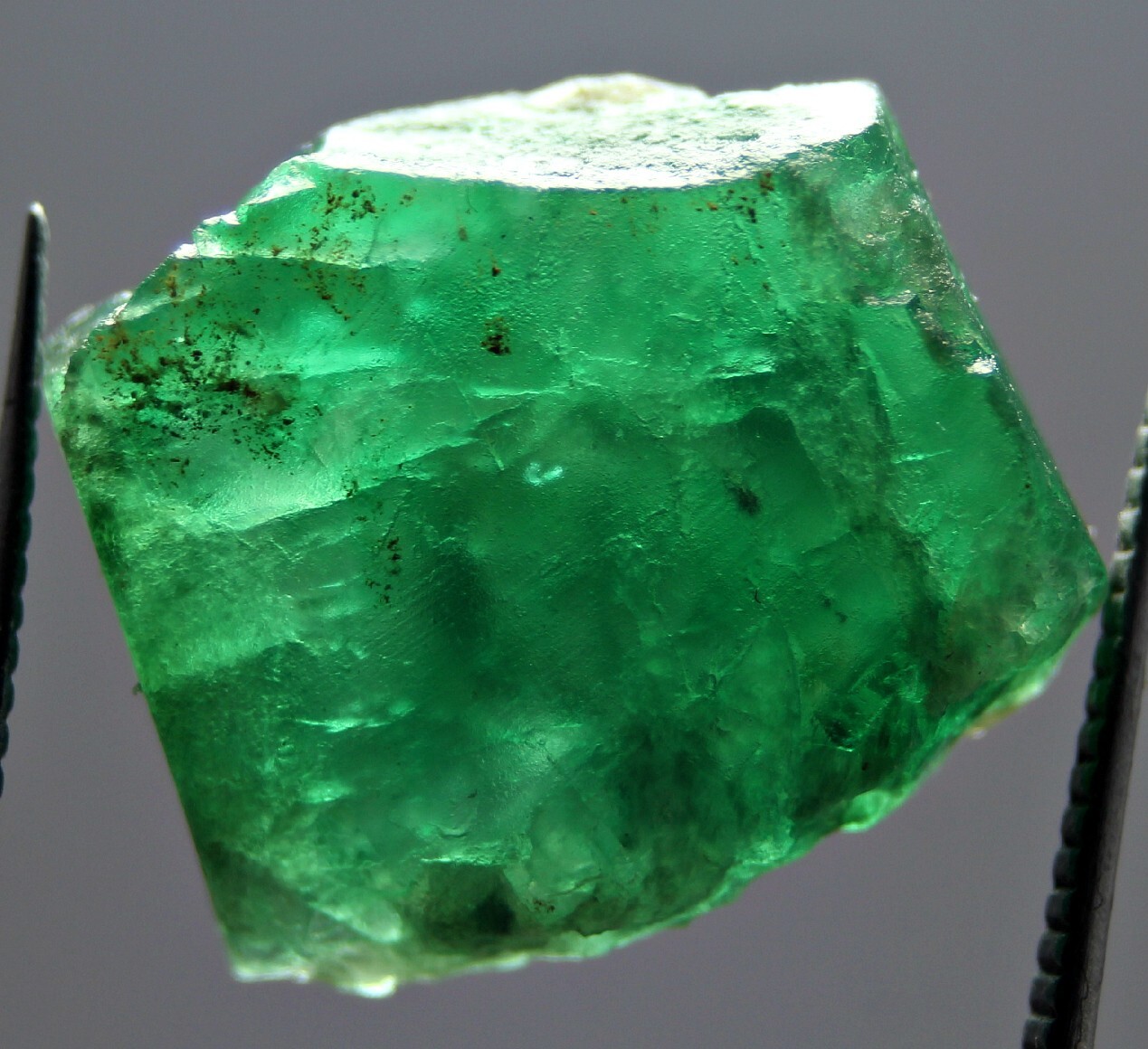 14.50 CT Superior Green Emerald Crystal - Preformed Swat Gemstone