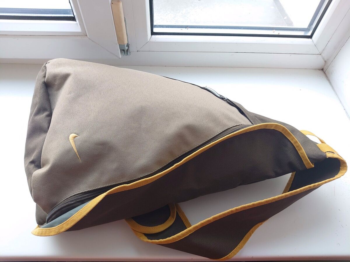 Nike Vintage 90's Y2K Sling Bag Khaki / Yellow Cross Body Nike Vintage 90's Y2K Sling Bag Khaki / Yellow Cross Body