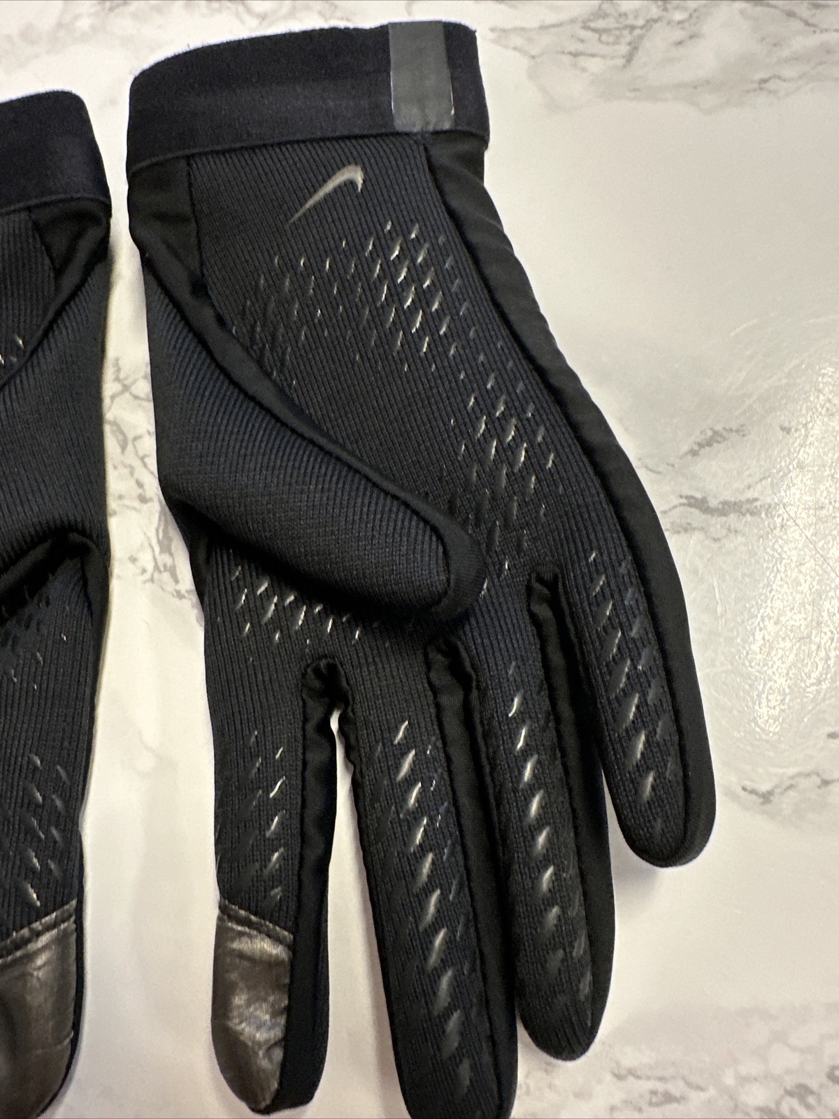 Nike ThermaFit Black Gloves. Size S eBay