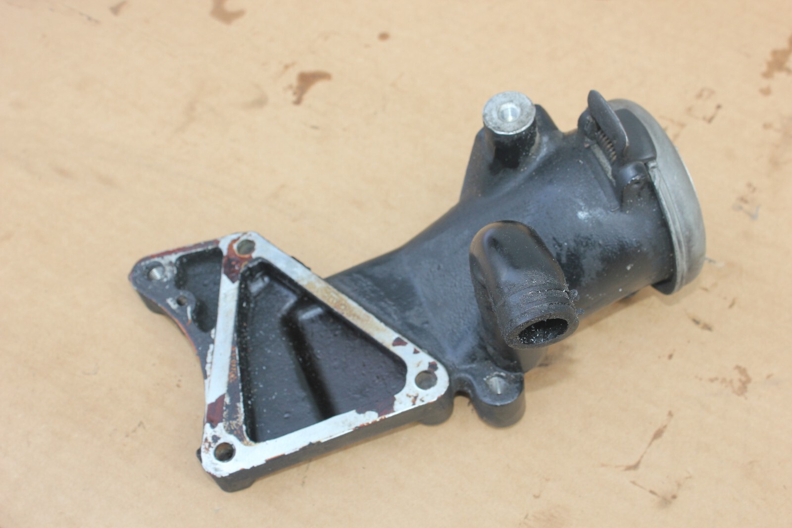 Rolls-Royce Silver Spur 1991 Fuel filler neck