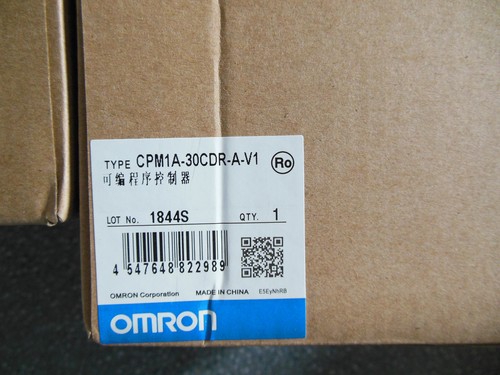 Omron CPM1A-30CDR-A-V1 PLC Module CPM1A30CDRAV1 New In Box Expedited Shipping - Picture 1 of 3