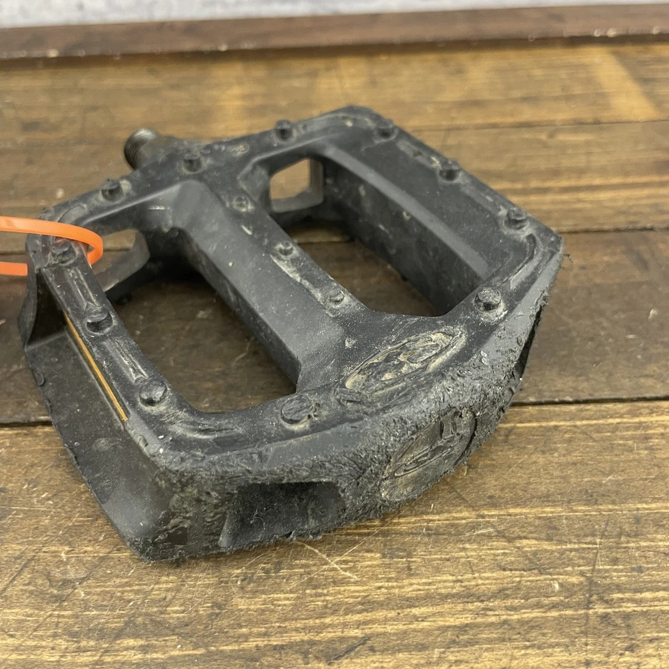 Pedales de plataforma Schwinn XS para bicicleta de 1/2" par compuesto usados BMX MTB Urban Cycl Foto 3 de 4