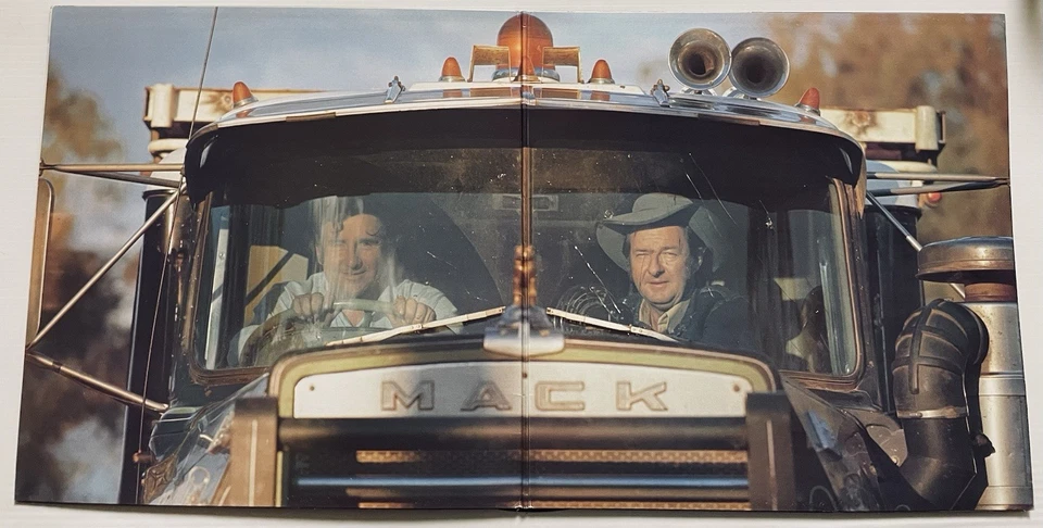 Disco de vinilo Slim Dusty Lights On The Hill 12” 33 RPM SCXA-8028 Columbia 1975 Foto 4 de 4