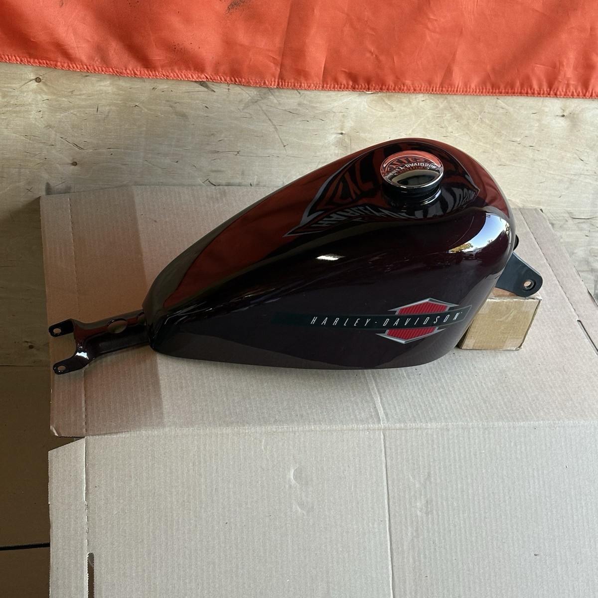 Harley Davidson Sportster xl1200 2.2 Gallon Gas Tank fuel tank