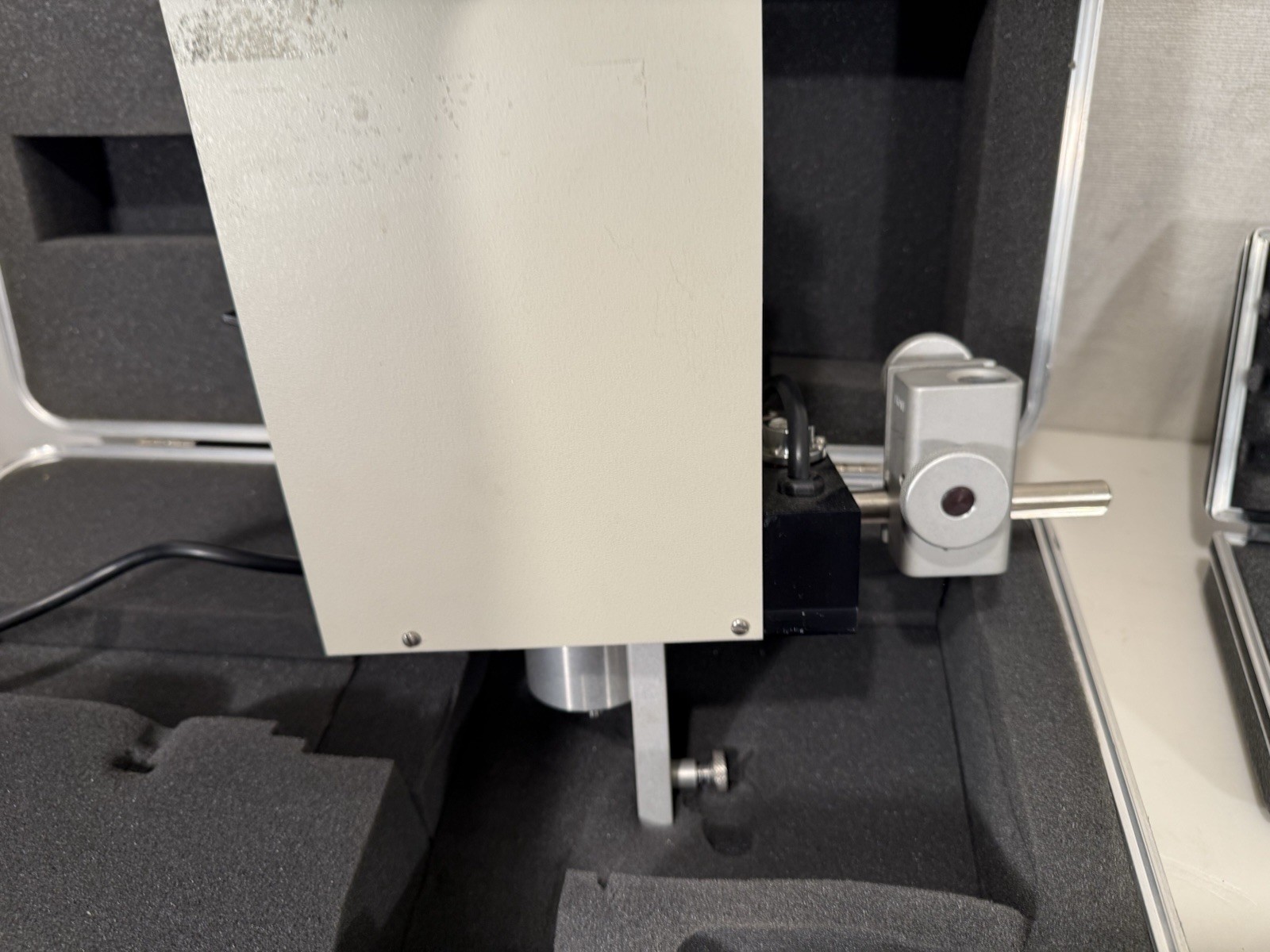 BROOKFIELD LVTDV-II Programmable Digital VISCOMETER with Adapters And Spindles