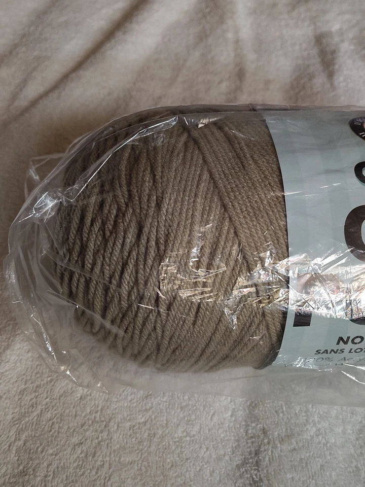 Hilo Caron One Pound #5100 Taupe 511 4 capas 100 % acrílico sin tinte lote madeja nuevo Foto 2 de 4