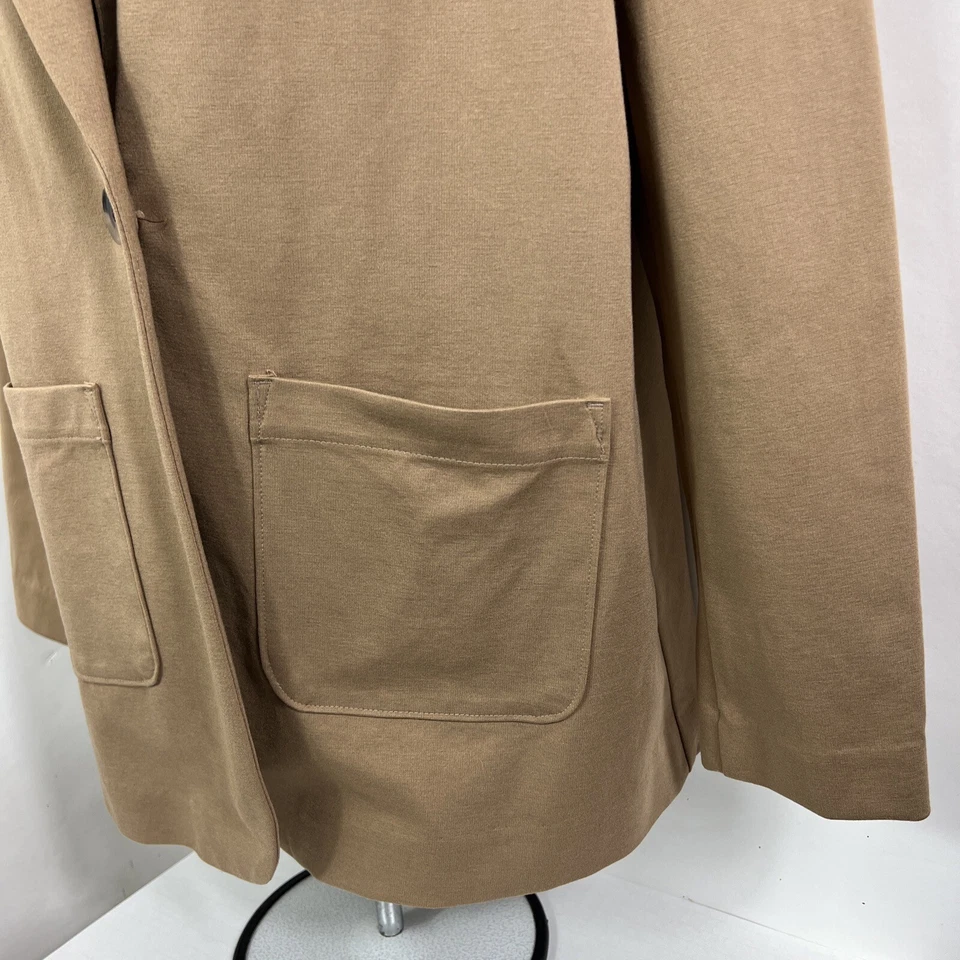 Croft & Barrow Jacket Women's Medium Beige Button Front Long Sleeve Lightweight - Image 4 of 4