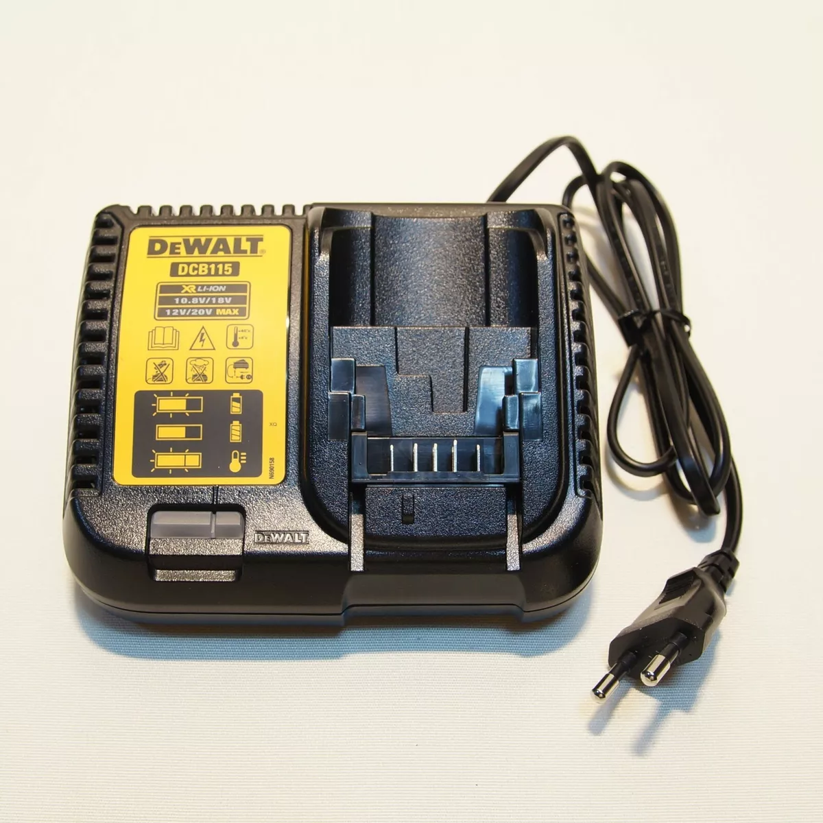 Dewalt 20v battery charger outlet