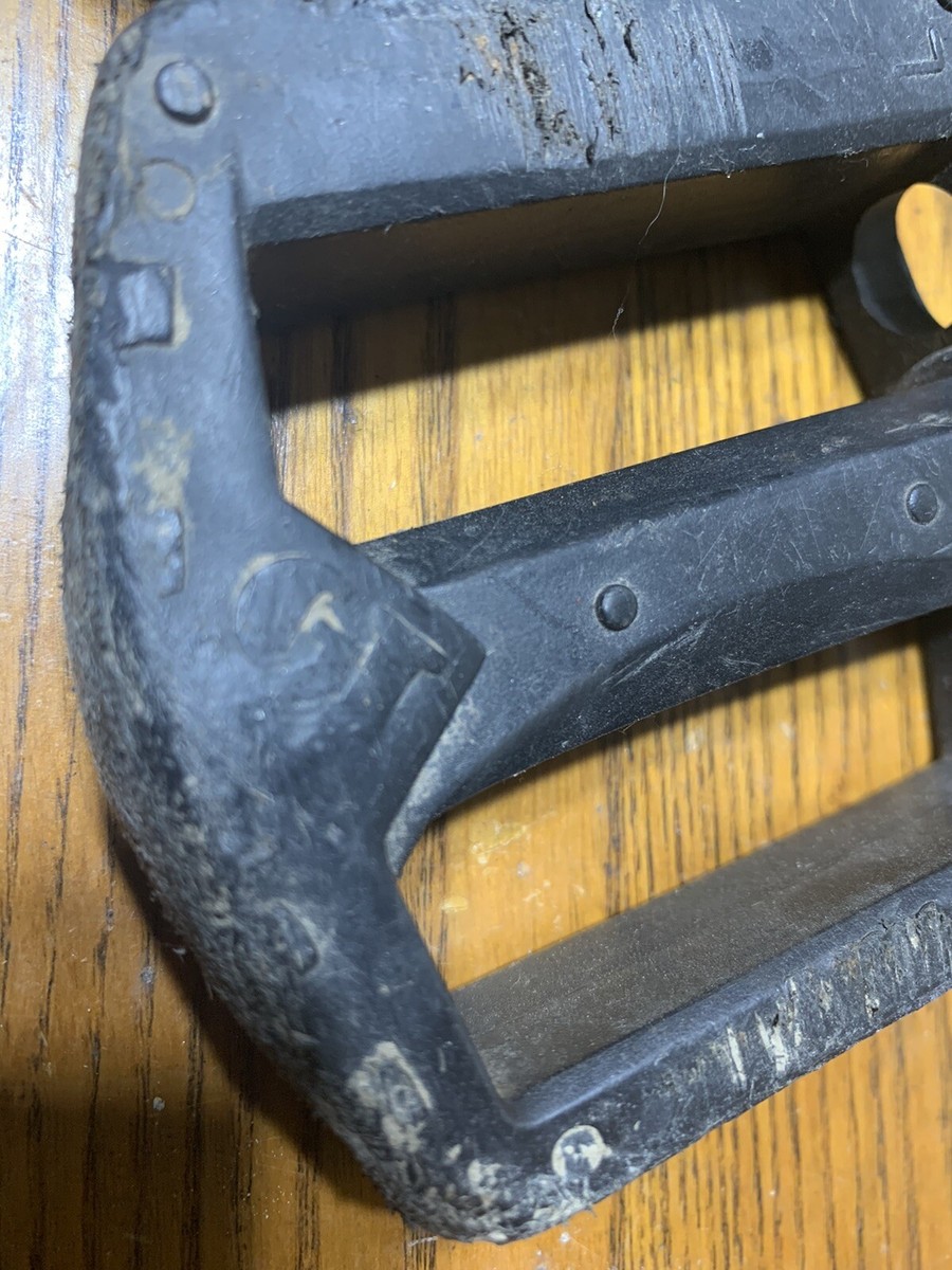 Pédale Droite GT Vintage – 1/2 Broche – Corps Plastique – BMX Mid School – Fabriquée Au Japon