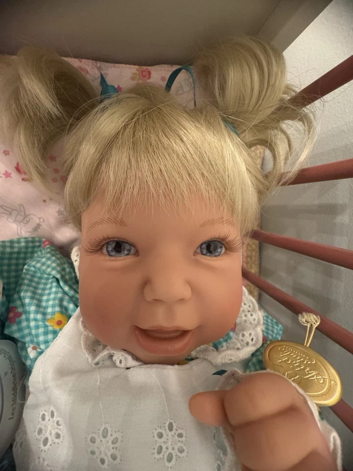MINT IN BOX LEE MIDDLETON Sweet Pea Baby Girl BABY DOLL NIB MINT Look! Vinyl - Image 2 of 4