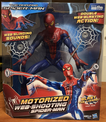 2012 Hasbro Amazing Spider-Man Motorized Web-Shooting Figure w/ Sound Boxed