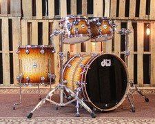 DW Collectors 333 Almond Burst Quilted Maple Drum Set - 22,10,12,16 - SO 1421335