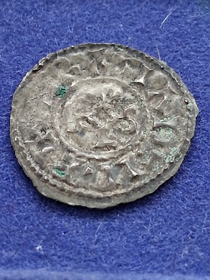 MONNAIE CAROLINGIENNE Charles II le Chauve Denier 843-877 ARRAS VARIANTE LEGENDE - Photo 1/2