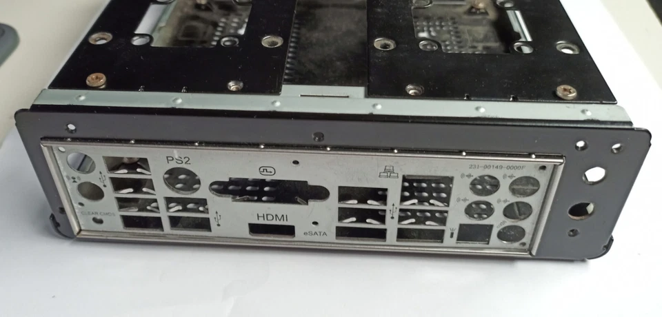 Mini-Box M350 Mini-ITX Case - Spare parts - Subframe/Shell and 2 x HDD Brackets - Image 3 of 4