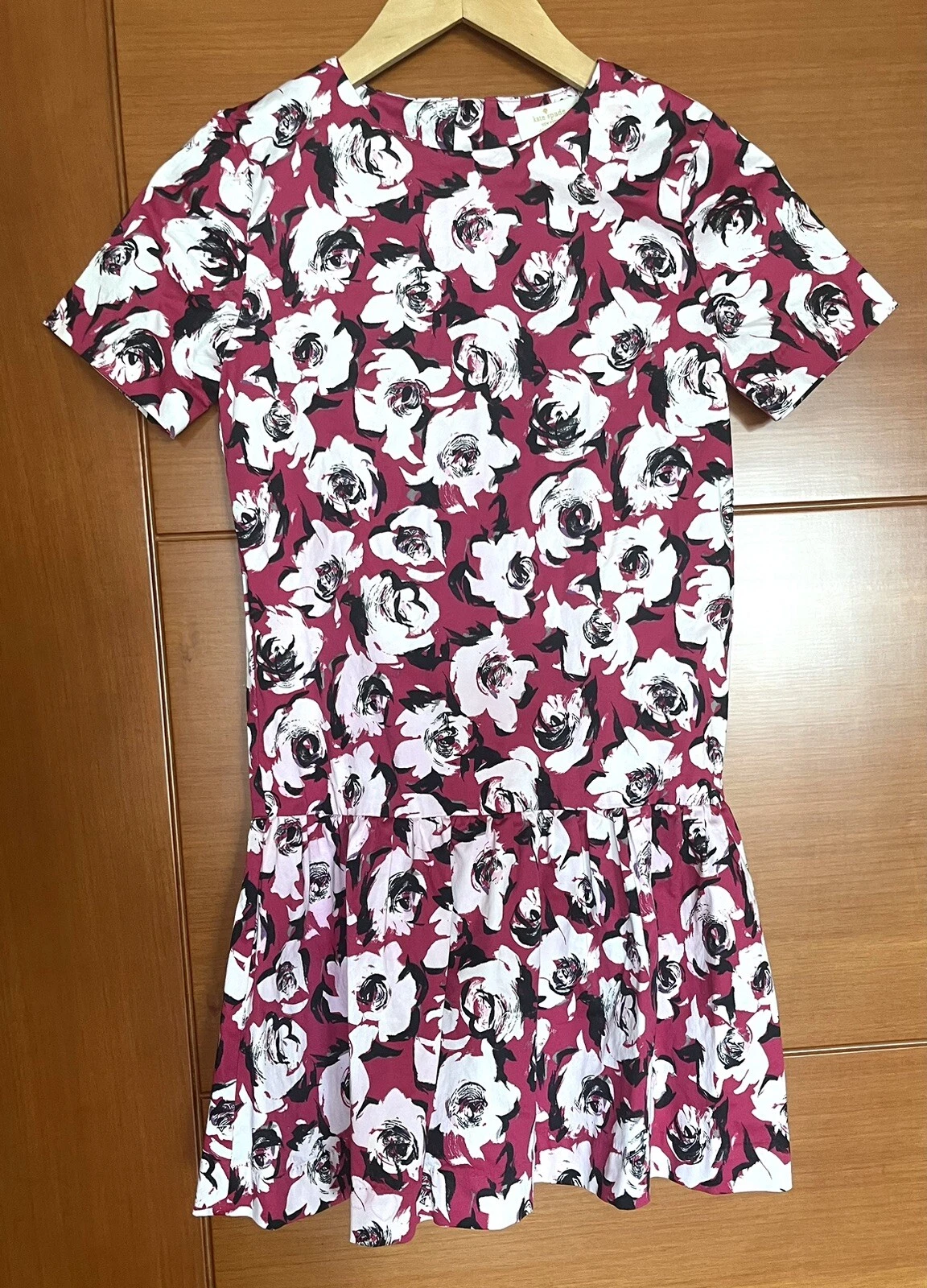 2 Kate Spade New York Dresses Girls 12Y Red and White Flower Design And Lipstick