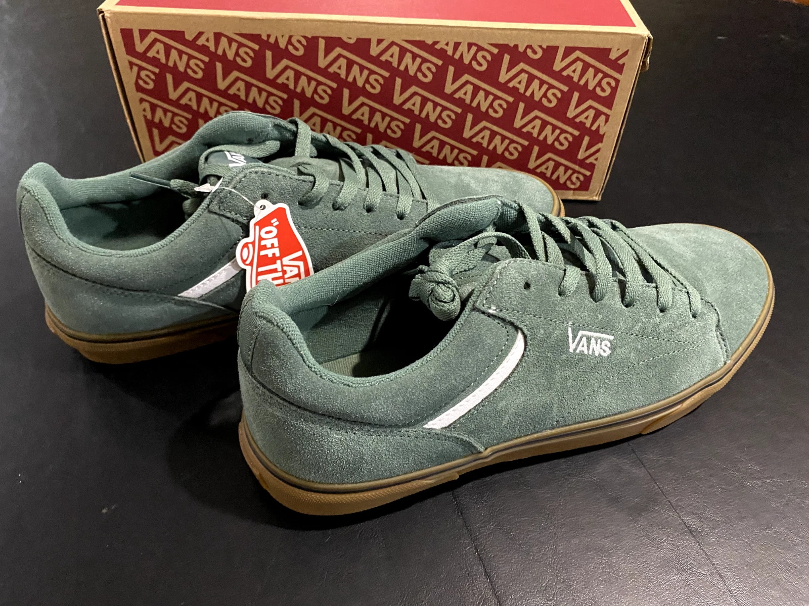 Sneakers da skate Vans uomo Seldan scamosciate verde anatra gomma taglia 11 nuove con scatola
