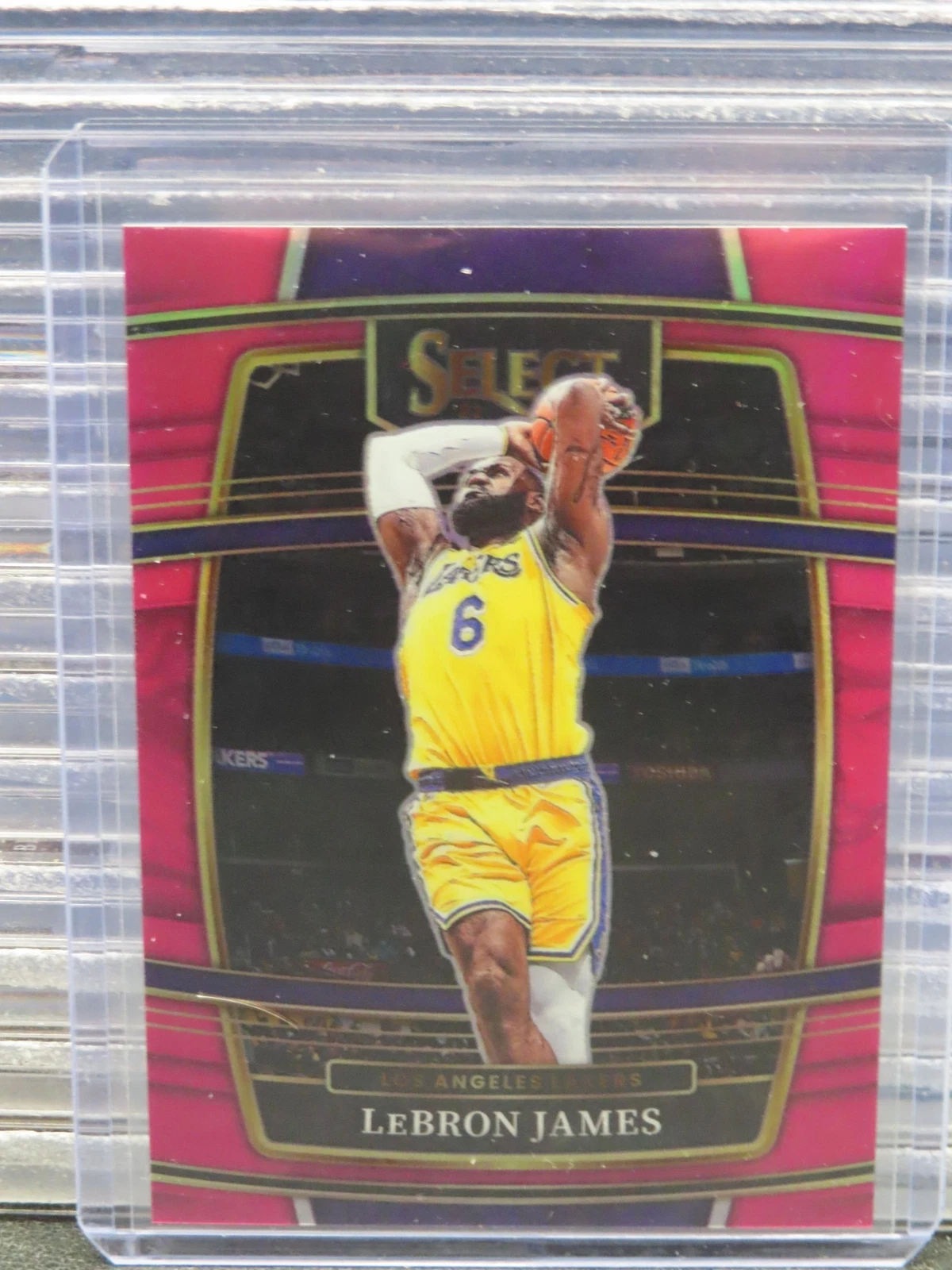 2021-22 Panini Select Lebron James Concourse Pink Prizm #03/10 Lakers