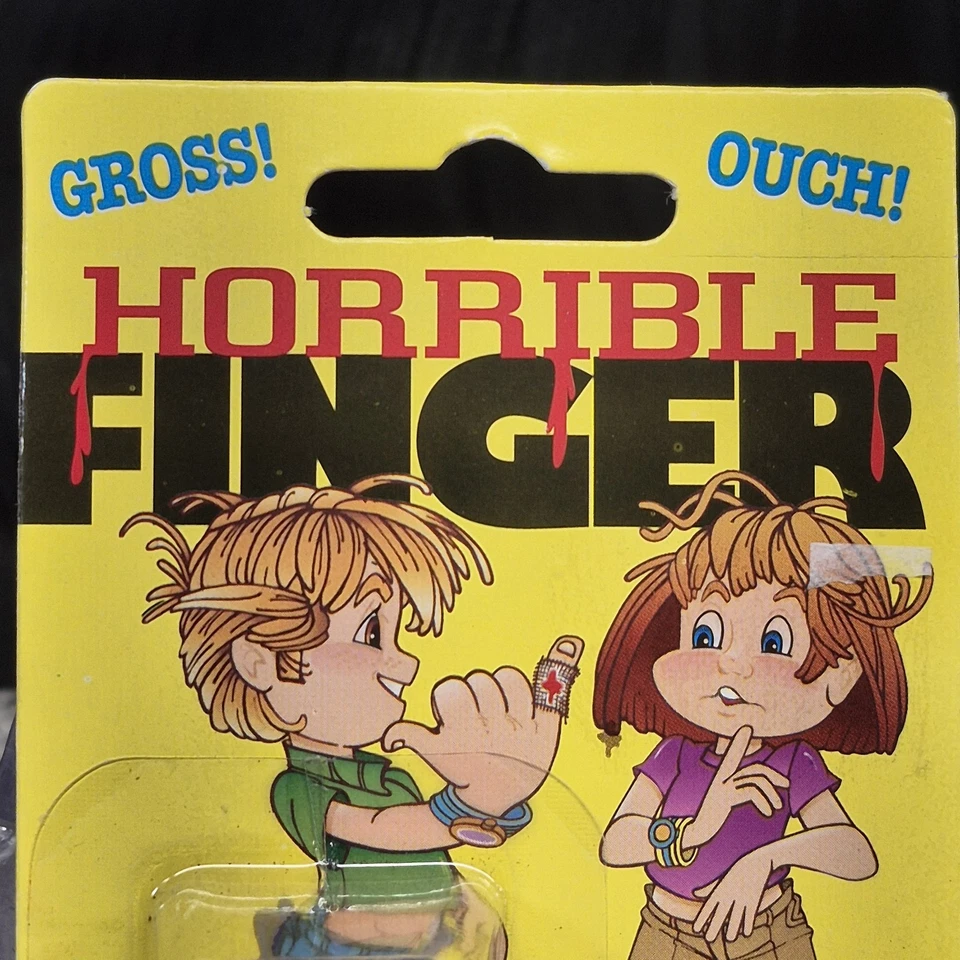 HORRIBLE DEDO Corte Falso Látex Goma Broma Nostálgica Broma Carne Vendaje Sangriento Foto 4 de 4