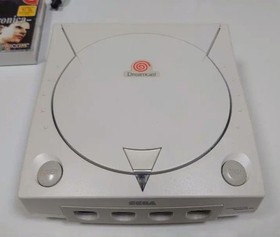 SEGA Dreamcast Console and Controller System Model HKT-3000 w/Game Soft