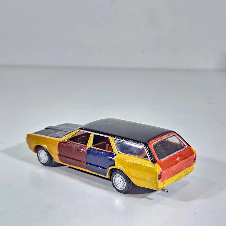 Minichamps Ford Taunus Turnier TC1 1970 1:43 Maxichamps Diecast Model Car Wagon Foto 3 de 4