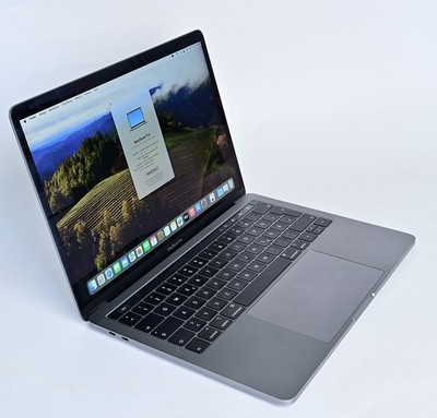 Apple MacBook Pro 13'' |  2019 | Quad Core i5 | 8 GB, 256 GB | orig. Verpackung