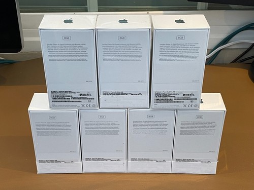 Apple iPhone 4s - 8 GB - White (AT&T) NEW, Factory Sealed Phone - Afbeelding 4 van 4