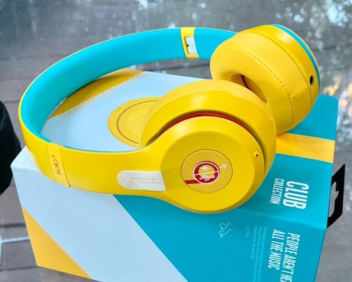 New Sealed - Beats Solo3 Wireless Bluetooth Club Collection Headphones - Yellow - Picture 7 of 24
