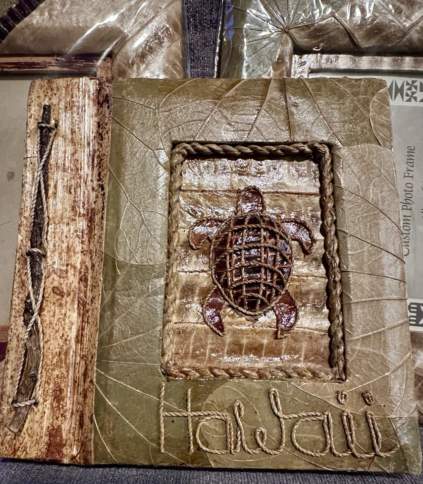 Set Of 3 Vintage Sea Turtle Banana Leaf & Wood Photo Album Scrapbook & 2 Frames - Image 2 of 4