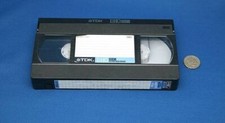 videocassette vhs AUTOREGISTRATE DI FILM DI GENERE. INVIATE LISTA CON RICHIESTE