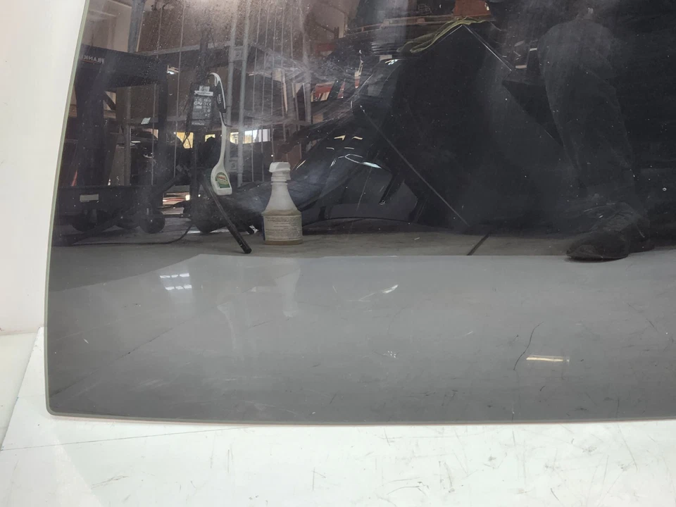 ✅ 2003-2017 OEM Lincoln Navigator Rear Trunk Liftgate Back Glass Tint Assembly - Image 3 of 4