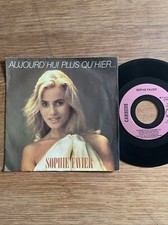 French SP SOPHIE FAVIER - Aujourd'hui plus qu'hier - CARRERE 13615 - 1984