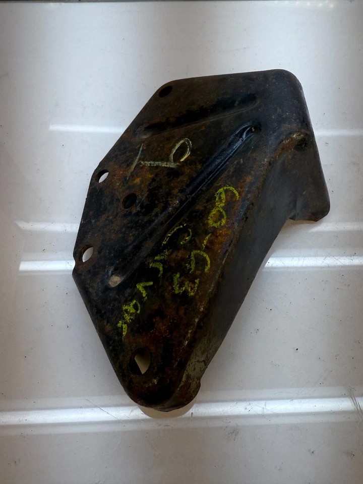 Suporte de montagem de motor OEM GM 1961 1962 1963 CHEVY Corvair 61 62 63 B13-9 - Imagem 2 de 4